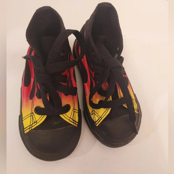 Converse Chuck Taylor All Stars High Top Hot Rod Flames in Size 5 (Baby) - Picture 2 of 11